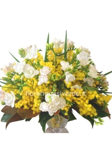 Corona funebre con fiori freschi assortiti, colorata. » Fiori a Empoli,  Sovigliana, Vinci. Fiorista a Sovigliana per invio e consegna a domicilio  di fiori e piante a Empoli, Sovigliana, Vinci.